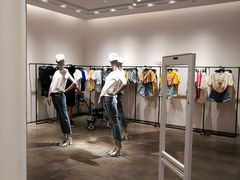 -URBAN REVIVO(西安Momopark店)