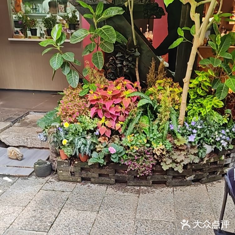 丽江古城屋顶咖啡