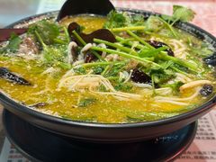 -肥汁米蘭香港米线(定西路店)