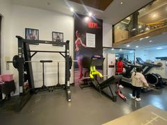 -思迈威健身(积玉桥万达店)