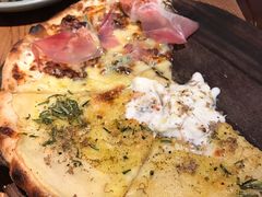 一半一半披萨-La Strada(安福路店)