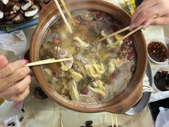 -威邵鸡煲(西华路总店)