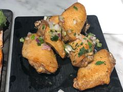 香烤鸡翅配烤薯仔-玛尚诺意式餐厅(官舍店)