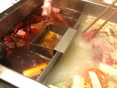 -百年川椒重庆老火锅(光谷店)