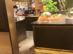 -钱小奴海鲜自助黑金店(杭州滨江龙湖店)