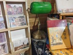 -荒岛书店(黄县路店)