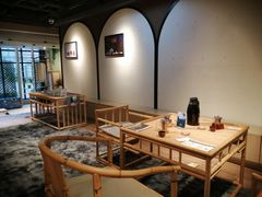 -光海书局(南京东路第一百货店)