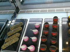-雍容荟帝王蟹活龙虾展台自助(IFS黑金店)