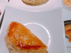 榴莲酥-新大咀港式茶餐厅(宝山万达店)