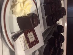 -Cafe Sacher(WIEN)