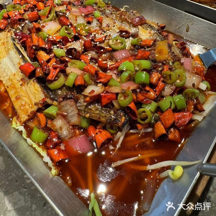 沈阳大悦城,鸣记脆皮烤鱼,餐厅福利多多