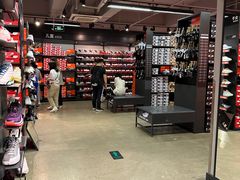 -NIKE上海青浦优选体验店