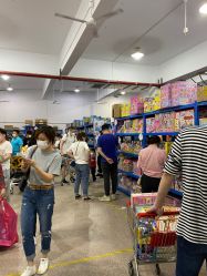-逝水玩具折扣店