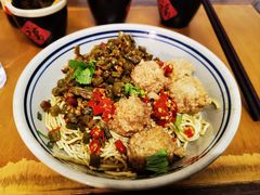 经典酱汁酸豆角肉末干拌面-矮子粉店1985·长沙米粉(湘春路店)