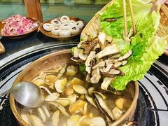 -阿山卓·野生菌火锅·纳西火塘烤肉