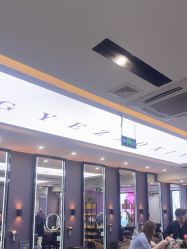 -藤野造型烫染·漂发