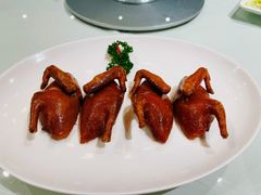 玻璃脆皮乳鸽-利苑酒家(金宝店)