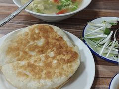 -铁东熏肉大饼铺老二马路黑牌子