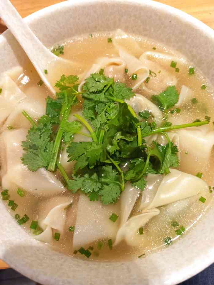 吉祥馄饨·烧麦(长阳店)-"店面干净,吉祥连锁,店家热情! 【印象】.