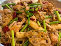干锅牛蛙-圣夜东北菜烧烤·夜宵(胥江路店)