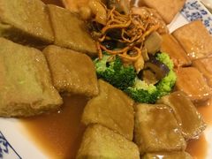 -花溪雨·森林餐厅(石基店)