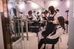 -小乐化妆美甲半永久培训学校