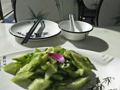 蒜末黄瓜-七的湖·晚芳亭·阳澄湖农家菜·大闸蟹(莲花岛店)