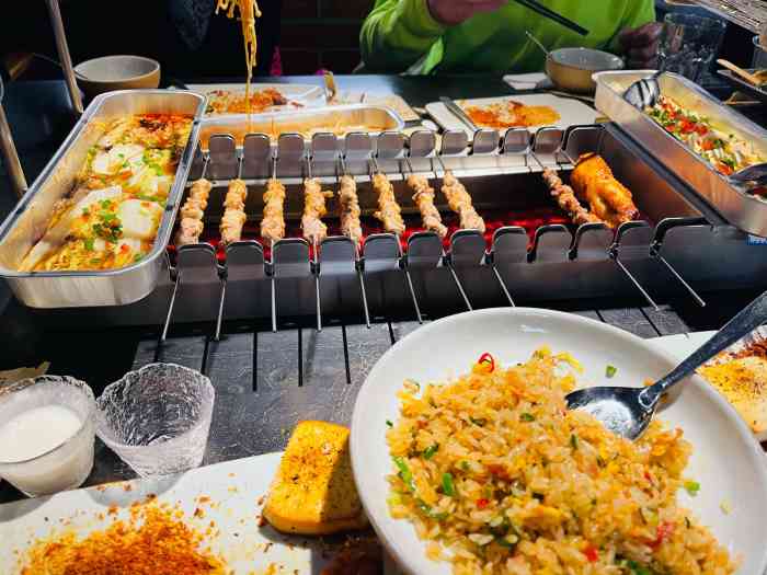 很久以前羊肉串(宝杨路宝龙店)-""鲜"之一字,从鱼从羊,古以"羊"为鲜美