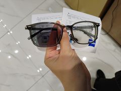-爱视眸Eyeblling眼镜·依视路·蔡司镜片折扣店(百联南方商城购物中心)