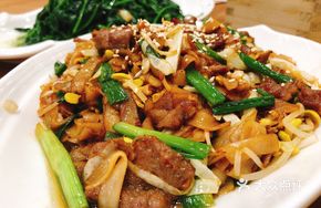 Wuchuan Burnt Pot Fried Noodles