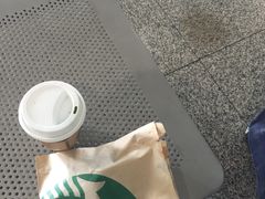 -星巴克(西安机场1店T3到达店)