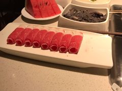 -海底捞火锅鲜切牛肉主题店(长寿路店)