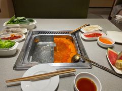 -海底捞火锅(新松江路生日主题店)