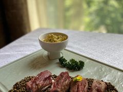 风吹花骨拼椒麻鲜桃仁-紫东阁酒楼·中餐厅(东方广场假日酒店)