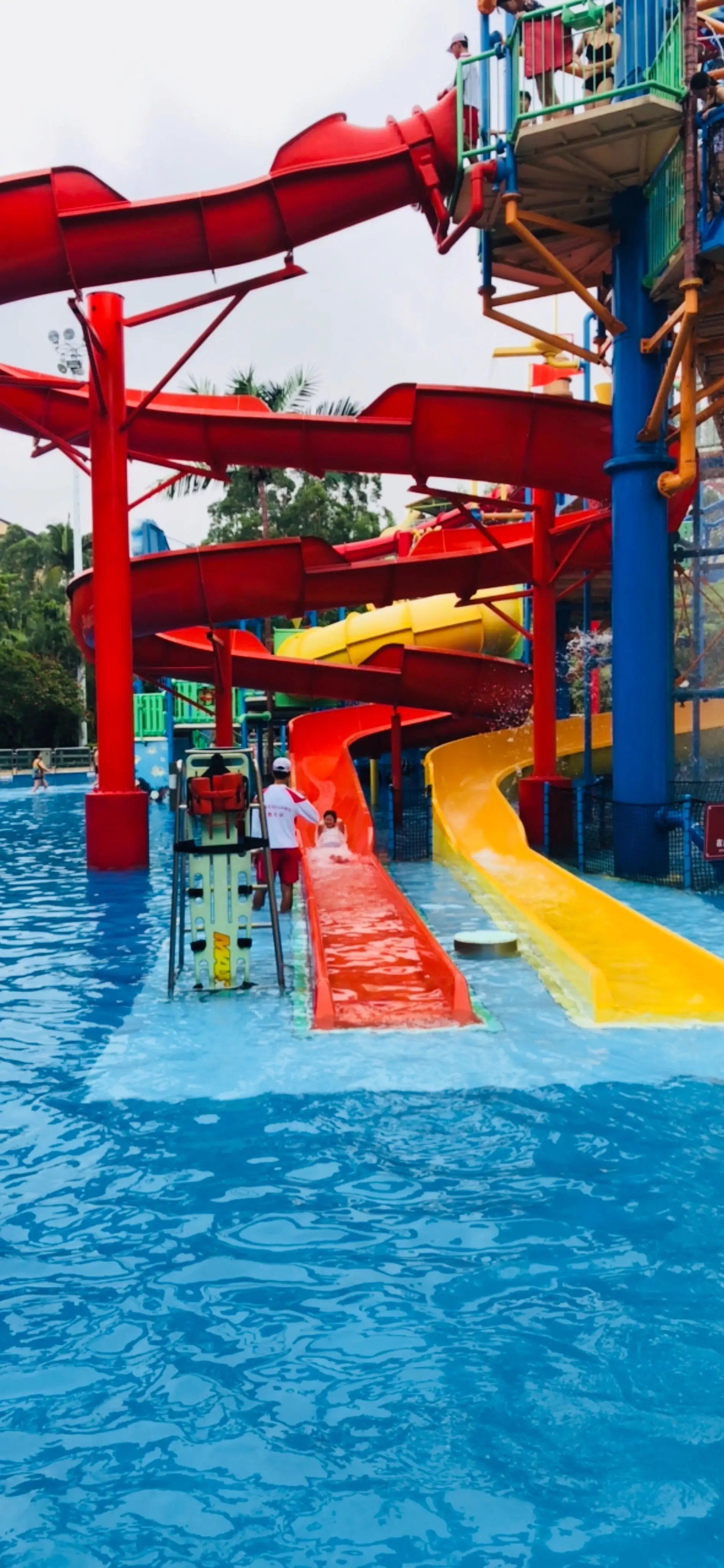 天天领红包 在长隆水上世界玩了一天,好累,但是,但是真的好爽啊!