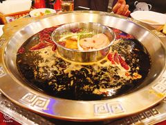 -山城年华老火锅(玉林店)