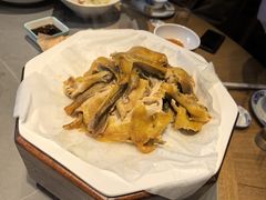 -头上红煨盐鸡乡村食府