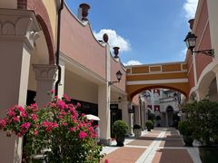 -佛罗伦萨小镇广佛名品奥特莱斯(疏港路店)