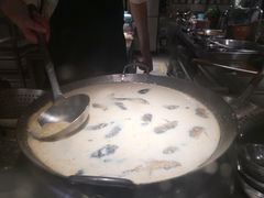 -佬麻雀·新湘菜(珠海金发购物中心店)