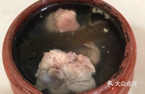 Kelp and Coix Seed Stewed Pork Ribs