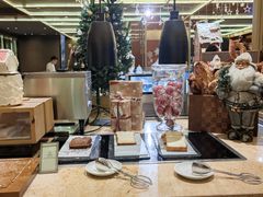 -大中华希尔顿酒店-念自助餐·嗨啤·小龙虾