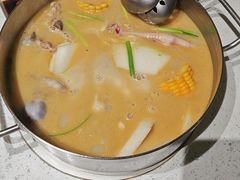 -肥仔文澳门猪骨煲(南京西路店)