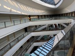 -上海滴水湖皇冠假日酒店
