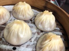 蟹黄汤包-食惠里小笼包面馆(越秀店)