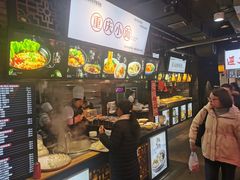 -八一路好吃街(雨田商务大厦店)