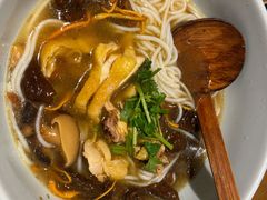 鸡汤虫草花米线-云味馆·云南菜·云南米线(同泰时代广场店)