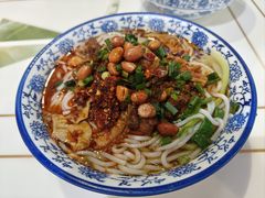-湖南常德牛肉米粉(十梓街店)