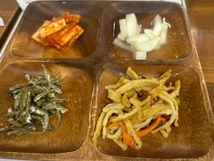-城山辣炒黑猪肉