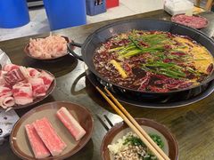 -黄潇洒老火锅(九眼桥宏济巷店)