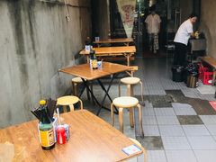 用餐区-沪西老弄堂面馆(定西路店)